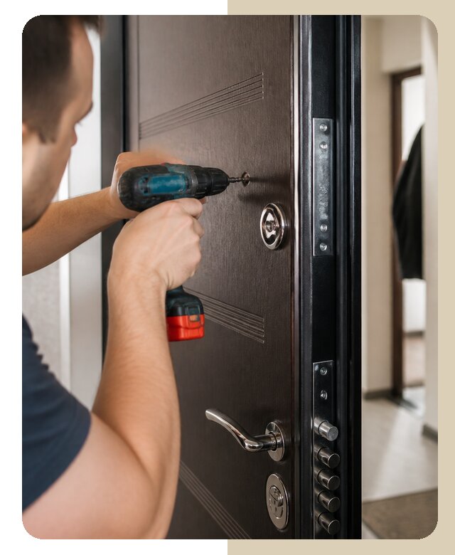 Установка дверного глазка в Новороссийске по цене от 1225 р. | ДвериЛегко-Нвр
